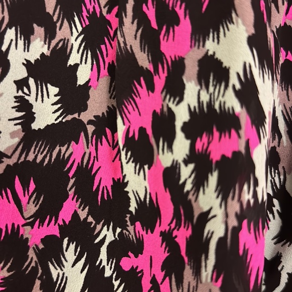 Milly Colorful Print Silk Shorts - Picture 7 of 7